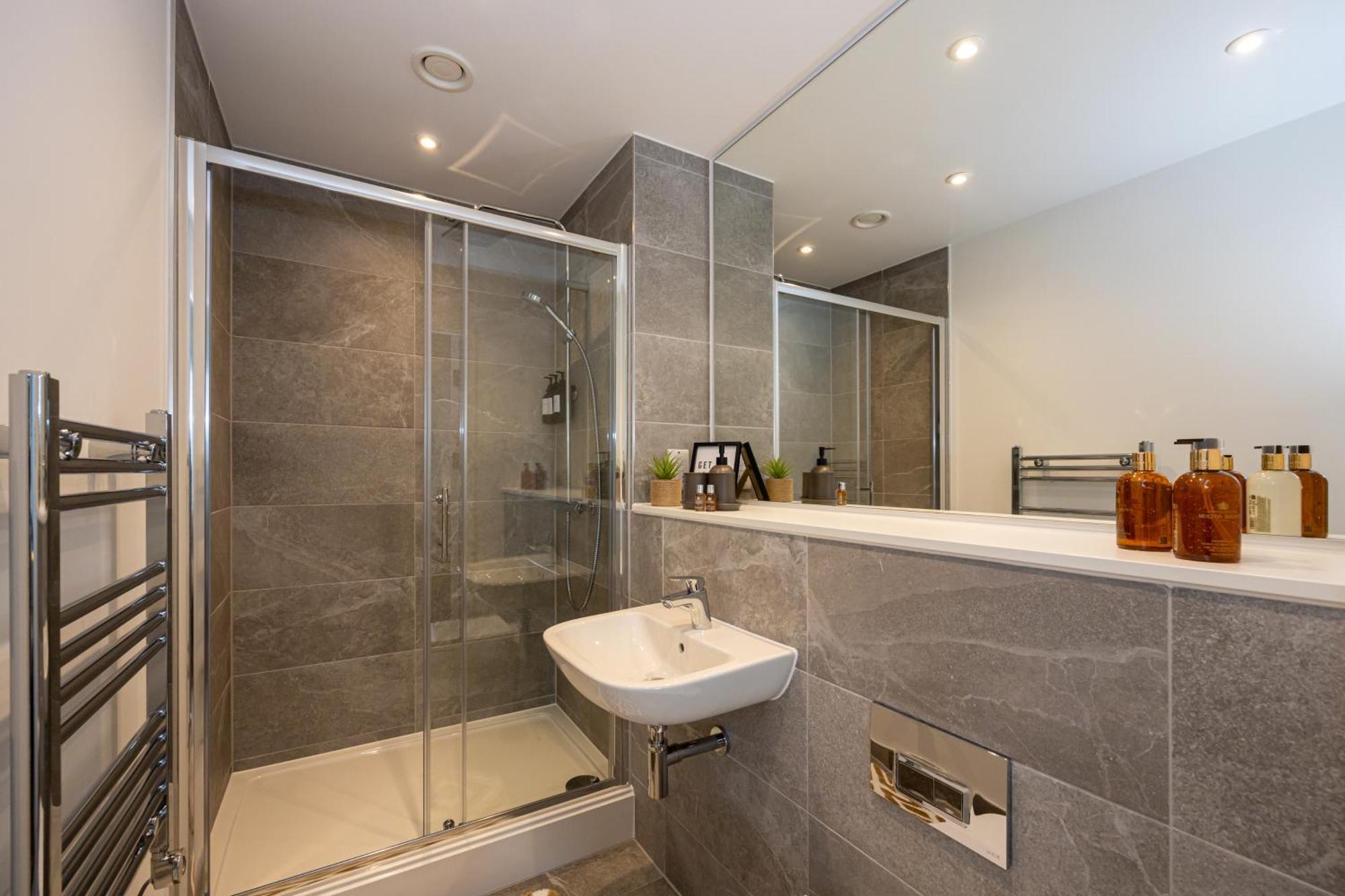 Royal Ebony By Asquare Lettings Apartment Manchester Exterior foto